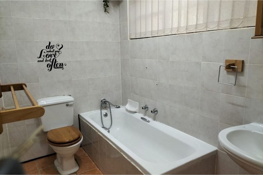2 Bedroom Property for Sale in C Place Eastern Cape